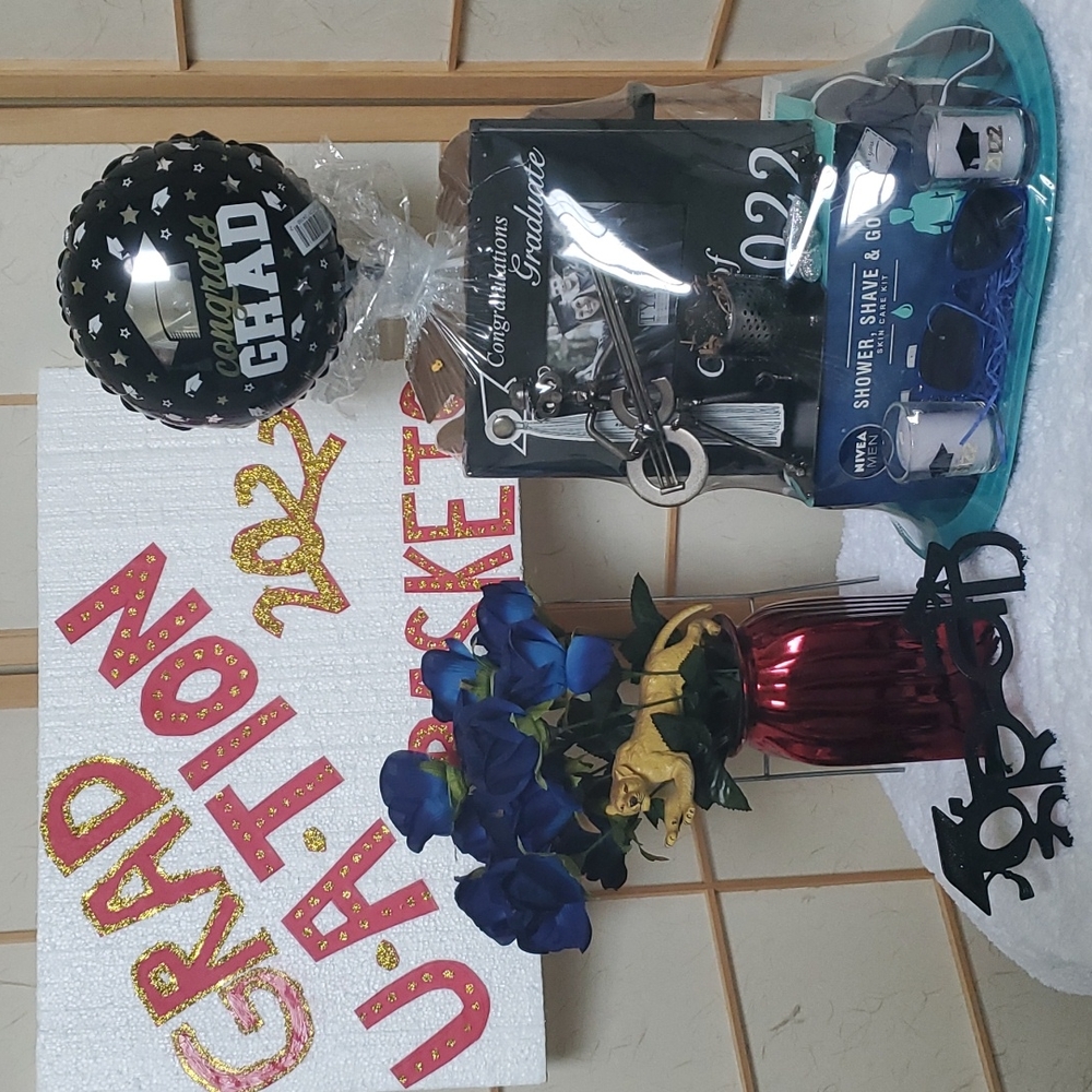 Men Class of 2022 Nivea Men Graduation Gift Basket